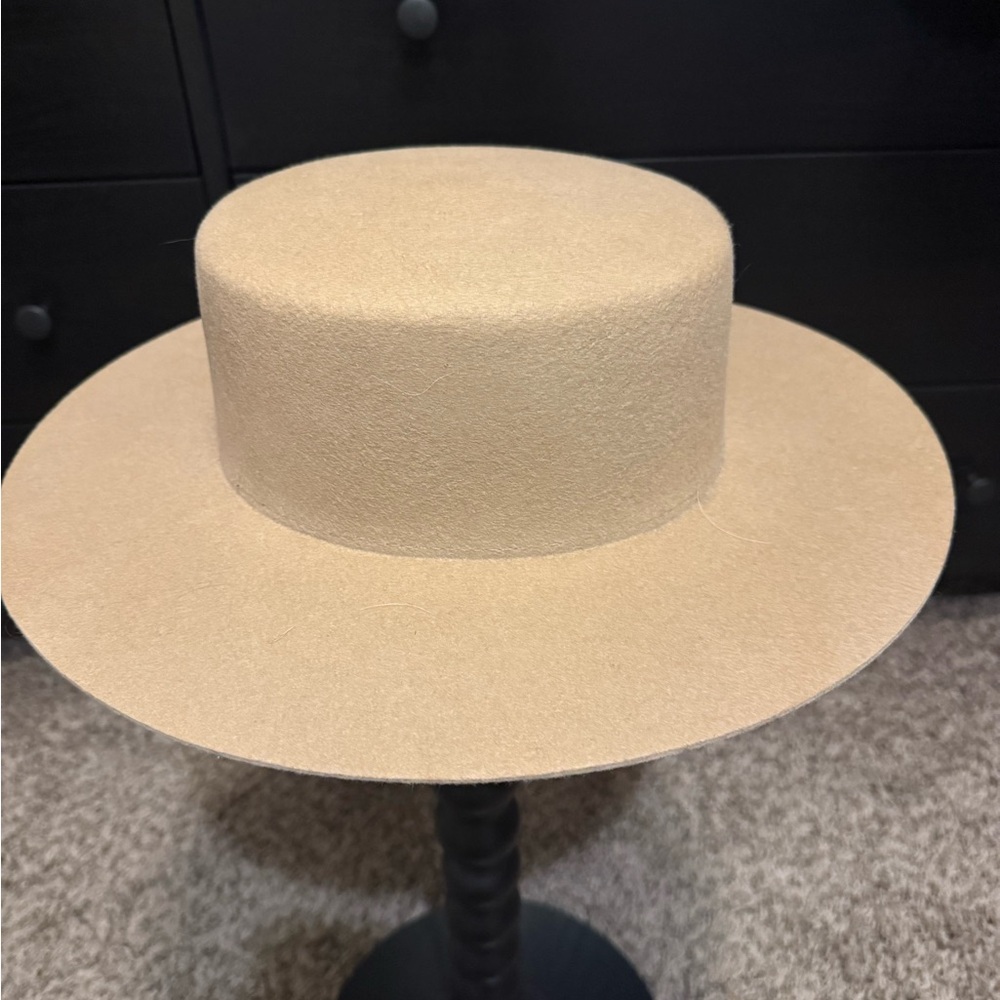 GIGI PIP Dahlia Tan Hat